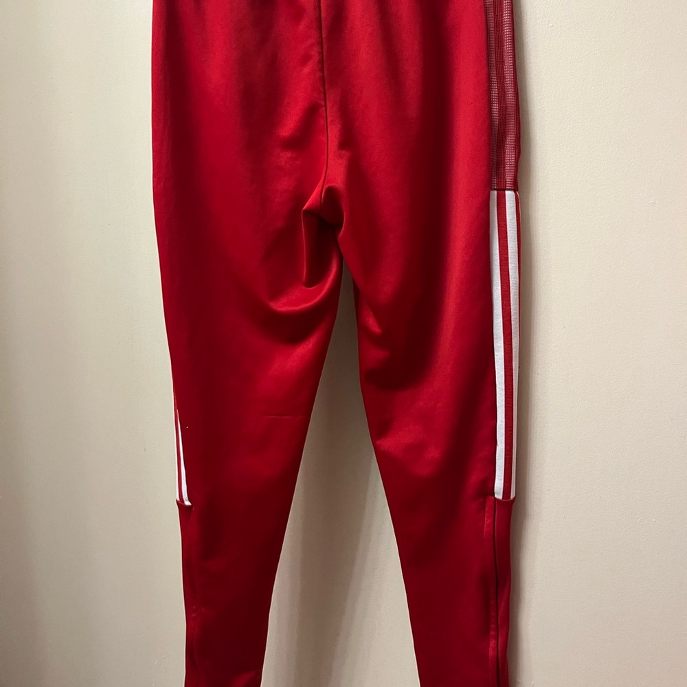 Adidas - Picture 2 of 3